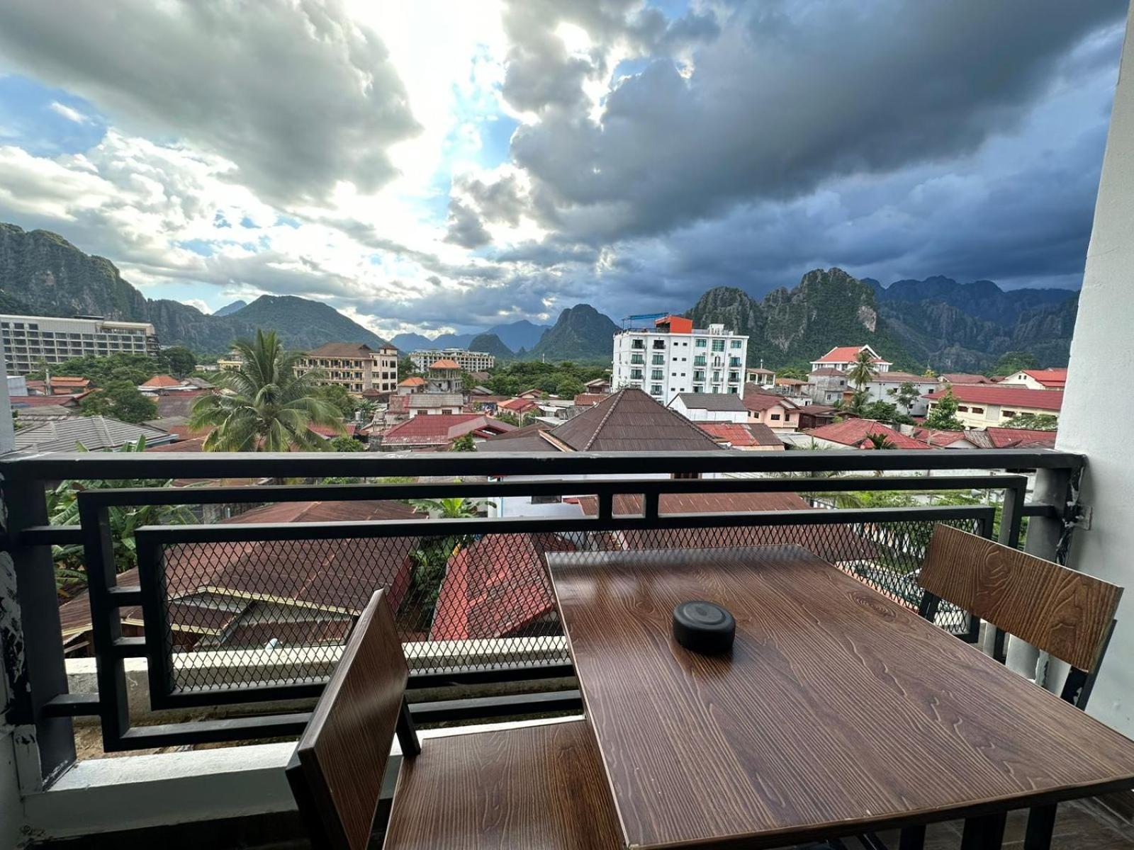Vang Vieng Topview Hotel Kültér fotó