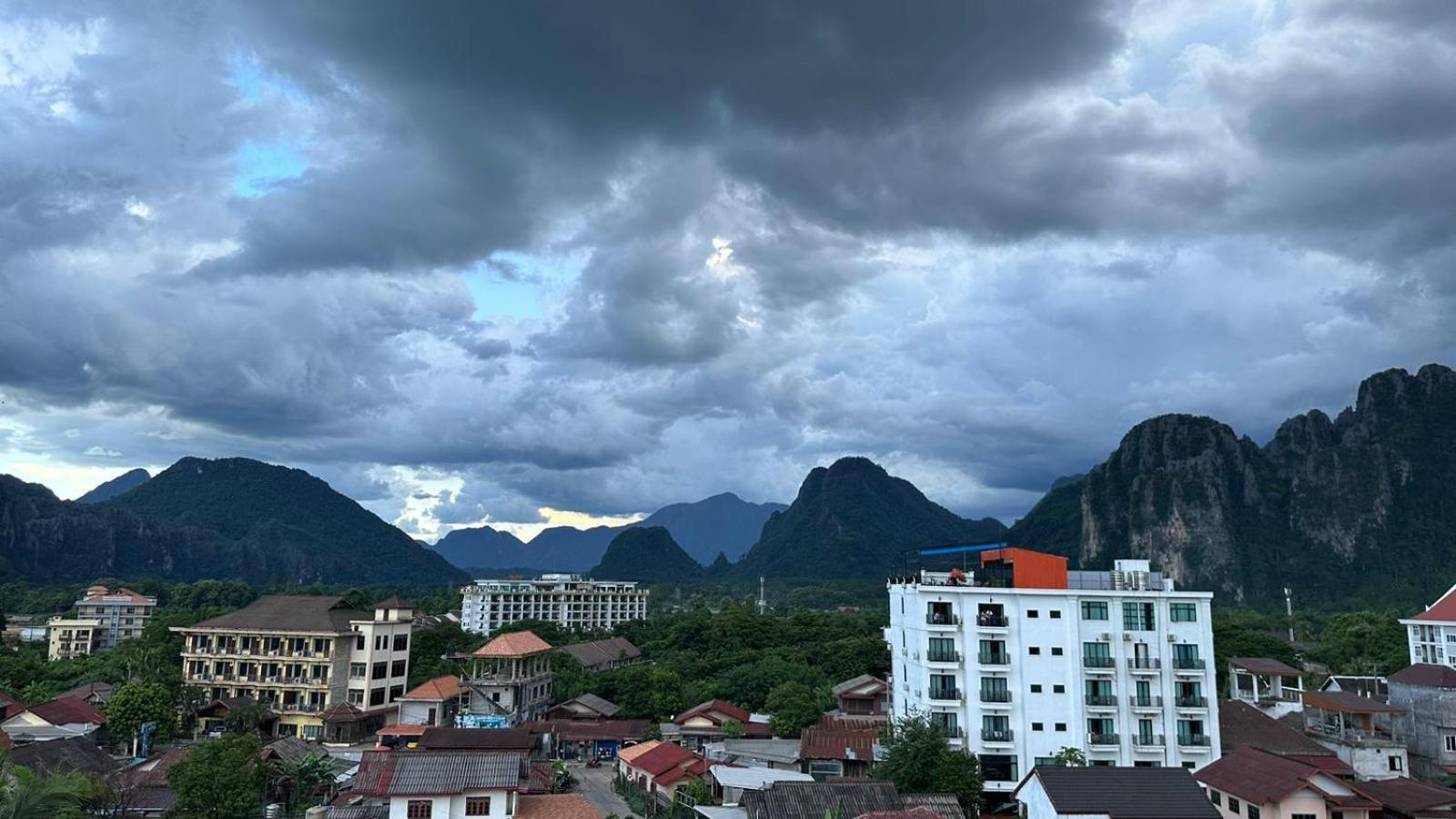 Vang Vieng Topview Hotel Kültér fotó